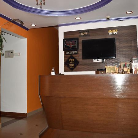 Sakura House Hotel Bodh Gaya Exterior photo