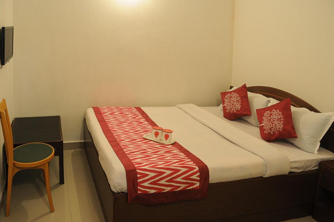 Sakura House Hotel Bodh Gaya Exterior photo